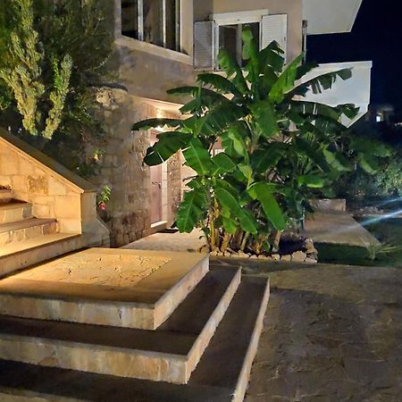 Xenia'S Countryside Guesthouse Agia Marina  Exterior photo